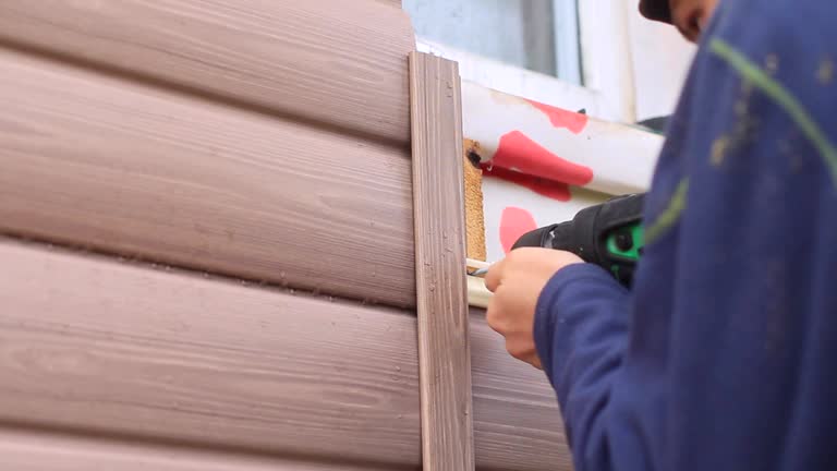 Trusted Manteca, CA Siding Installation & Repair Experts